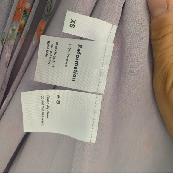 Reformation Carina - XS. NWOT. Perfect condition. - Picture 7 of 7